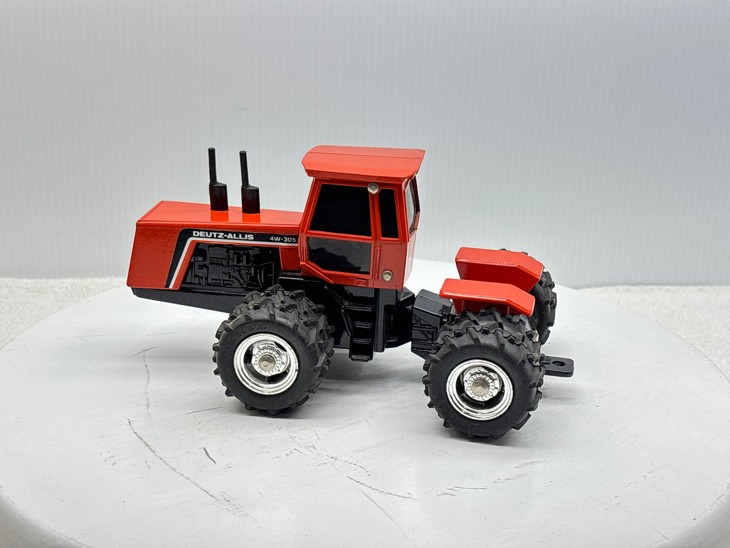 1/32 Deutz-Allis 4W-305 Chrome Rims