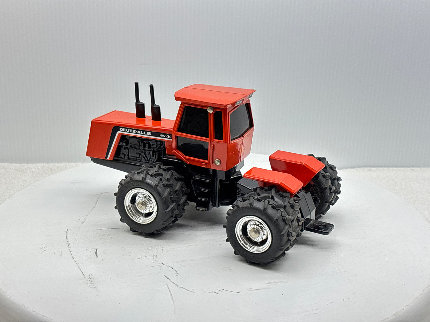 1/32 Deutz-Allis 4W-305 Chrome Rims