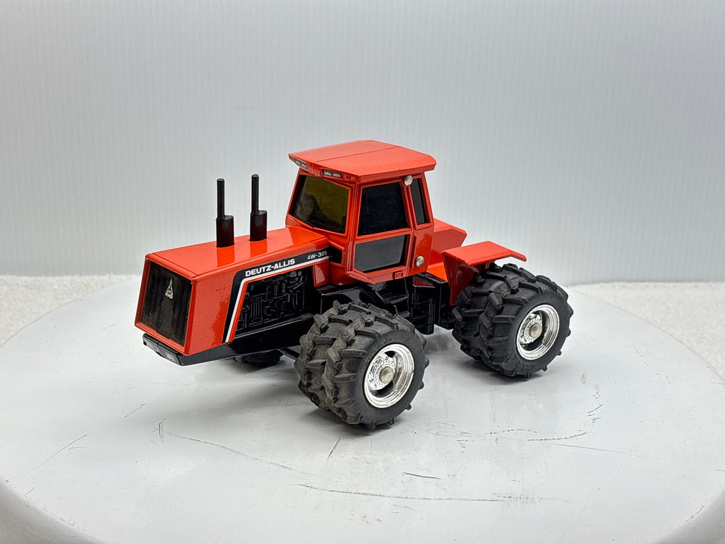 1/32 Deutz-Allis 4W-305 Chrome Rims