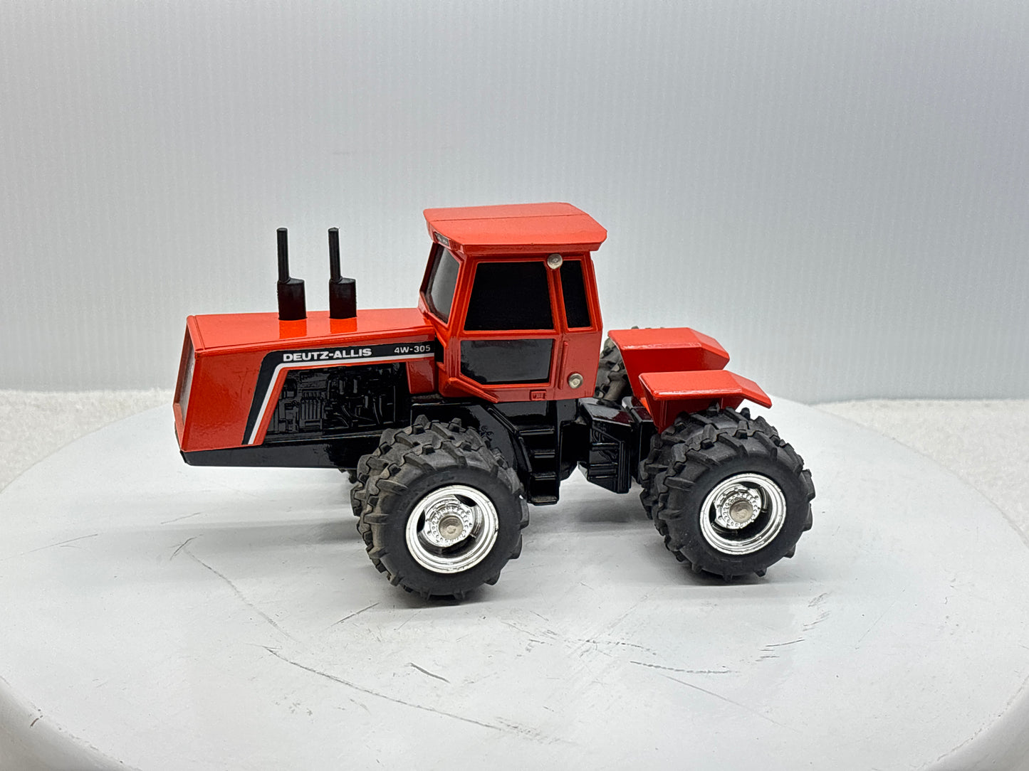 1/32 Deutz-Allis 4W-305 Chrome Rims