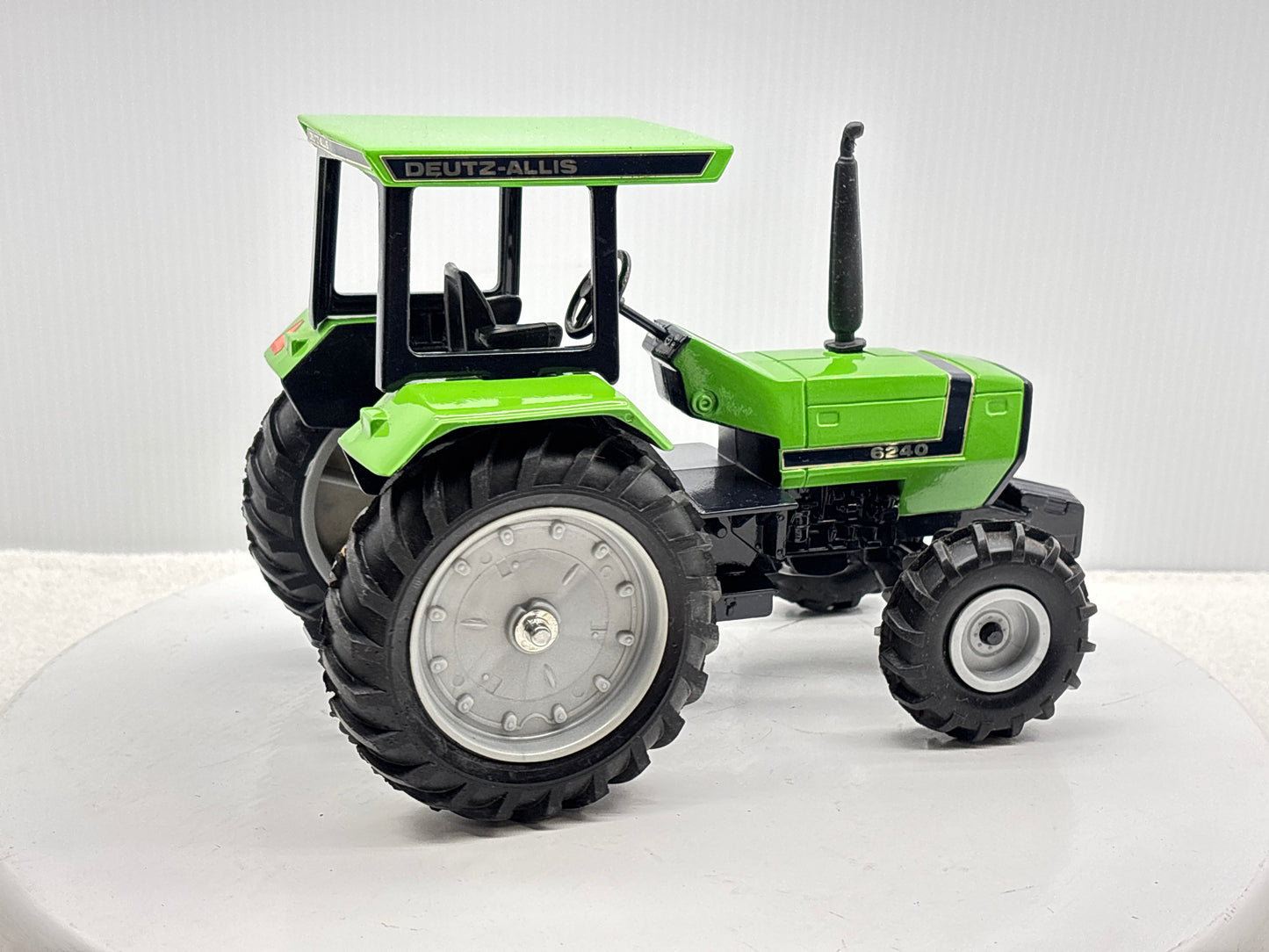 1/16 Deutz-Allis 6240 MFD Special Edition