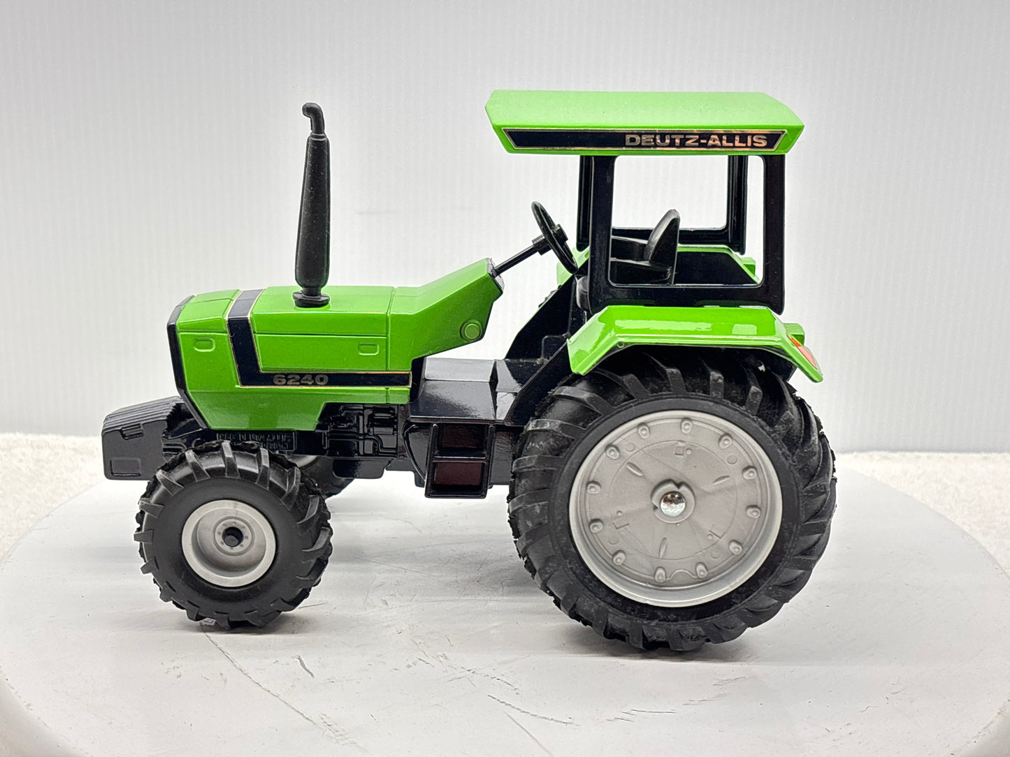 1/16 Deutz-Allis 6240 MFD Special Edition