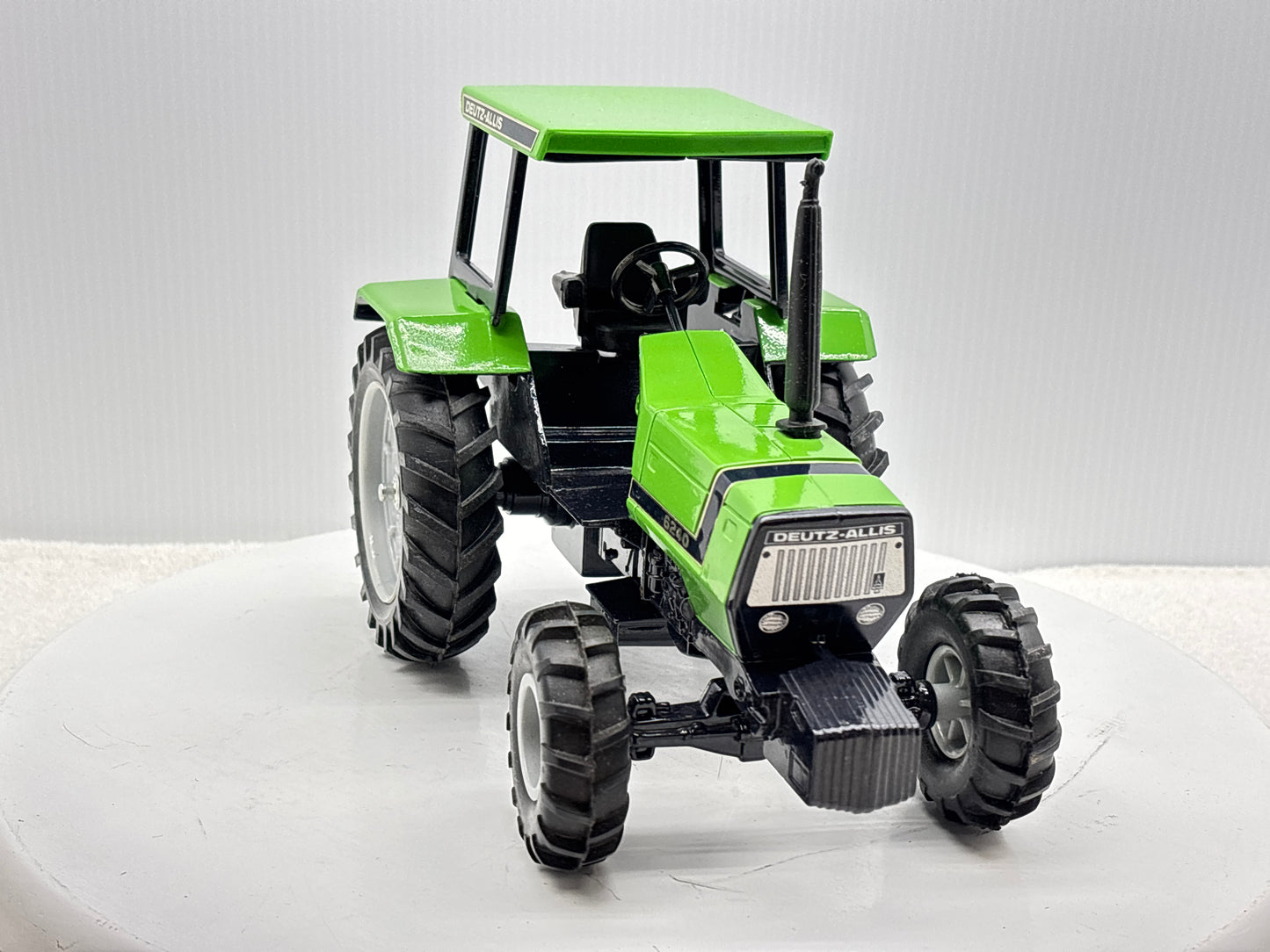1/16 Deutz-Allis 6240 MFD Special Edition