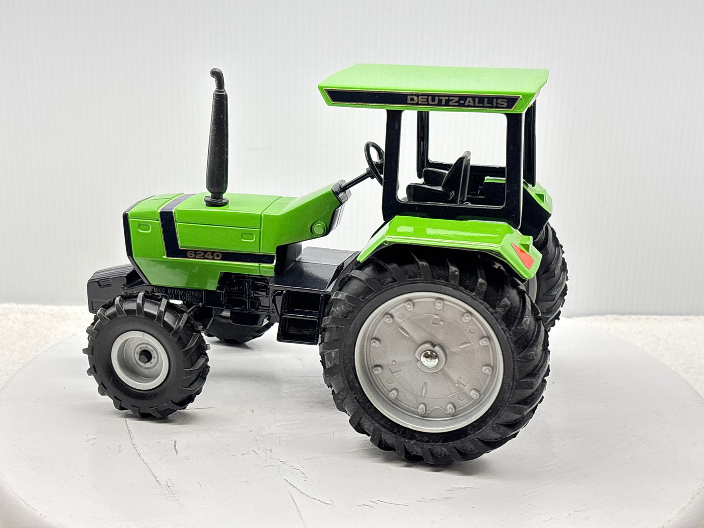 1/16 Deutz-Allis 6240 MFD Special Edition