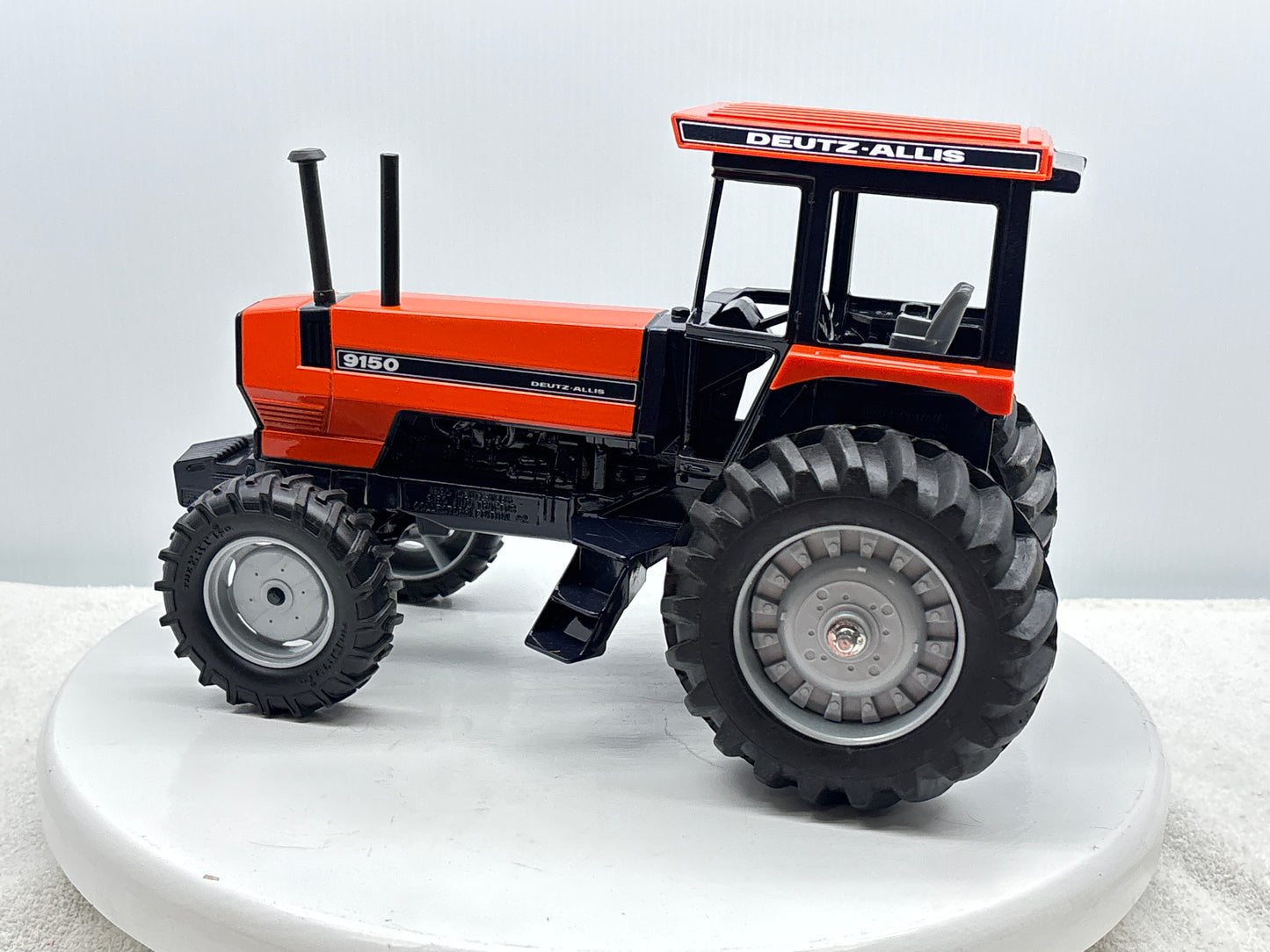 1/16 Deutz-Allis 9150 4wd Orange Special Edition