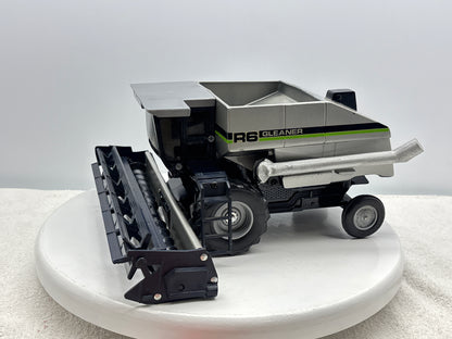 1/24 Deutz-Allis Gleaner R6 Green Stripe