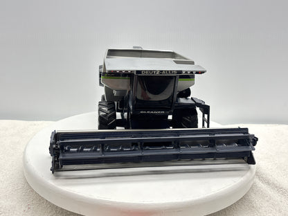 1/24 Deutz-Allis Gleaner R6 Green Stripe