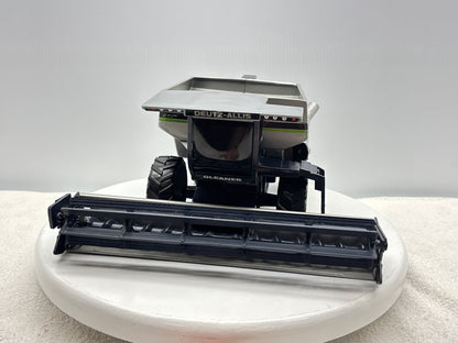 1/24 Deutz-Allis Gleaner R6 Green Stripe
