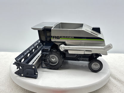 1/24 Deutz-Allis Gleaner R6 Green Stripe