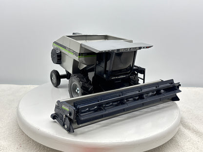 1/24 Deutz-Allis Gleaner R6 Green Stripe