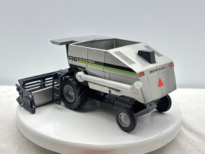 1/24 Deutz-Allis Gleaner R6 Green Stripe