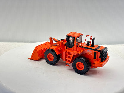 1/40 Doosan 400V Wheel Loader