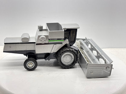 1/32 Duetz-Allis Gleaner L3 Green Stripe