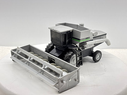 1/32 Duetz-Allis Gleaner L3 Green Stripe