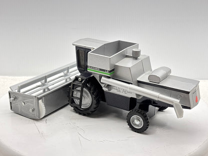 1/32 Duetz-Allis Gleaner L3 Green Stripe