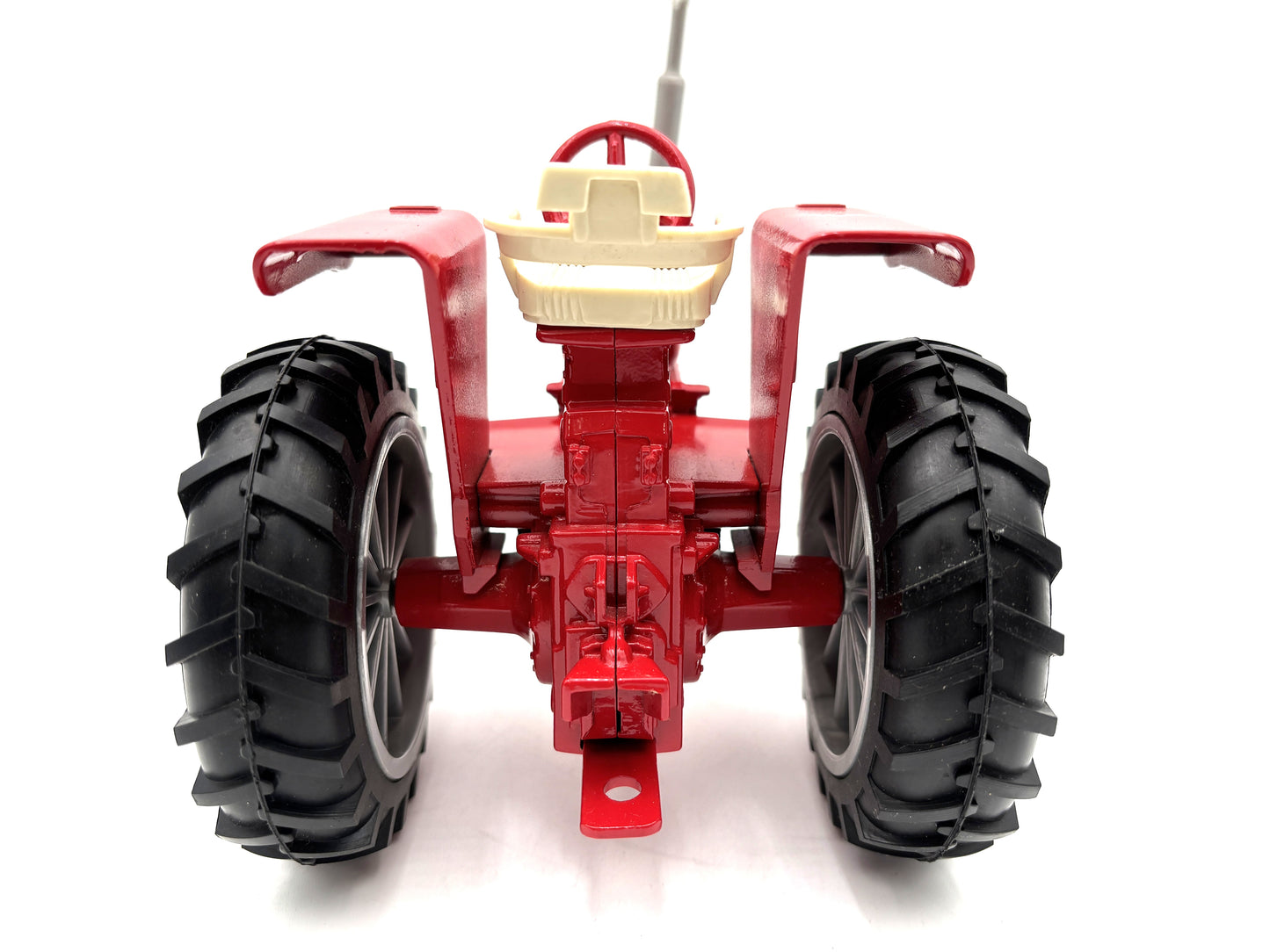 1/16 Farmall 706