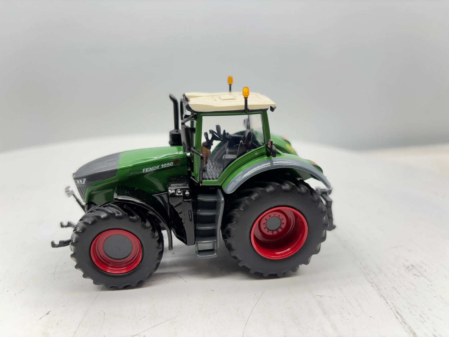 1/64 Fendt 1050 Singles