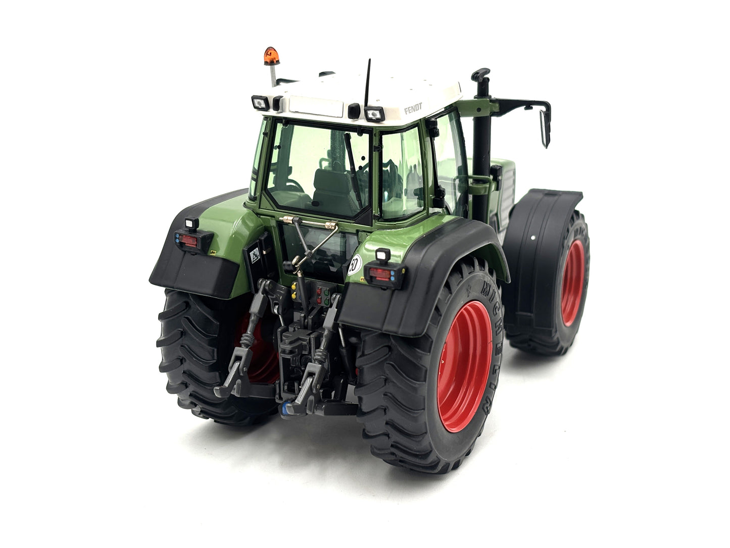 1/32 Fendt Favorit 824