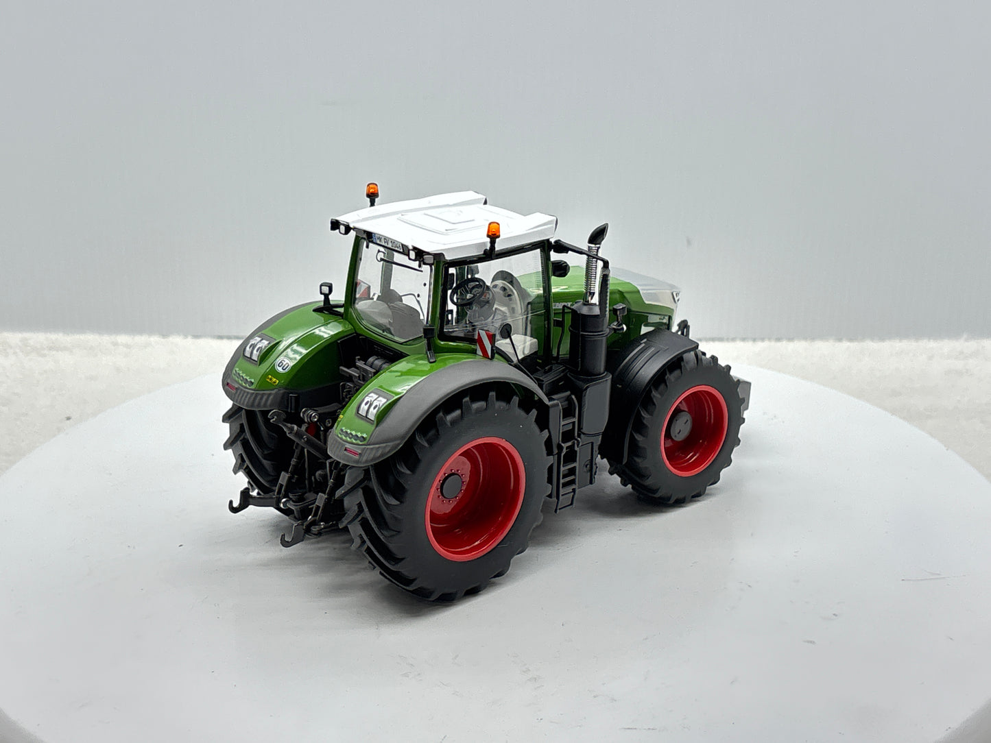 1/32 Fendt 1046 Vario Chrom