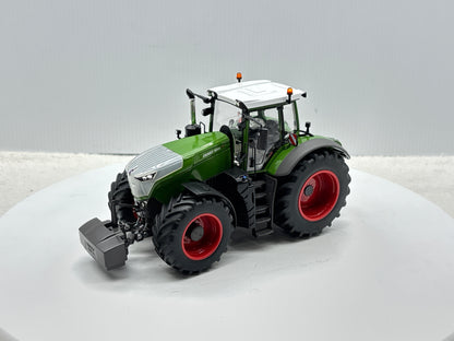 1/32 Fendt 1046 Vario Chrom