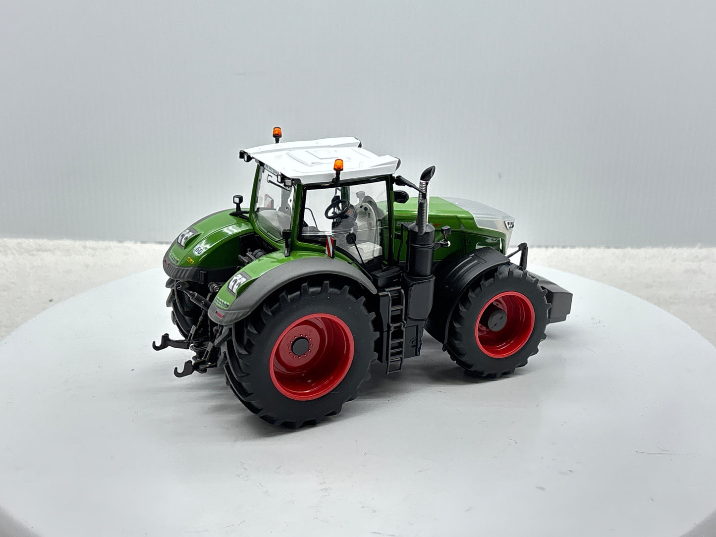 1/32 Fendt 1046 Vario Chrom