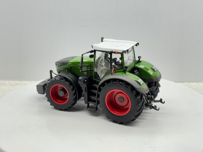 1/32 Fendt 1050 Vario