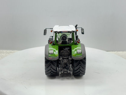 1/32 Fendt 1050 Vario