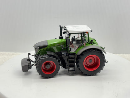 1/32 Fendt 1050 Vario