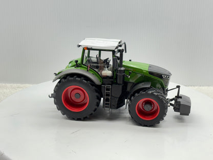 1/32 Fendt 1050 Vario