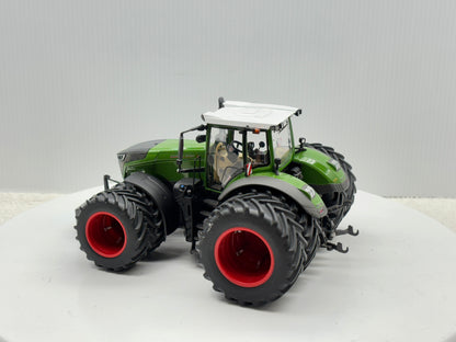 1/32 Fendt 1050 Vario Duals