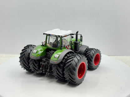 1/32 Fendt 1050 Vario Duals