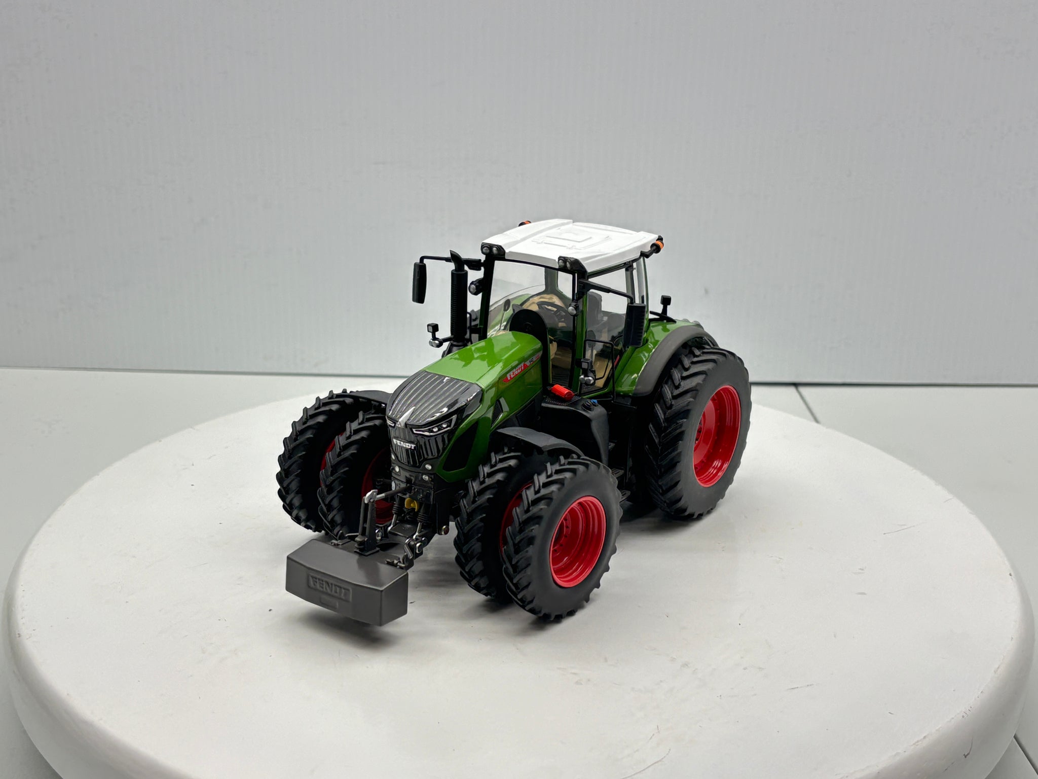 1/32 Fendt 942 Vario Row Crop