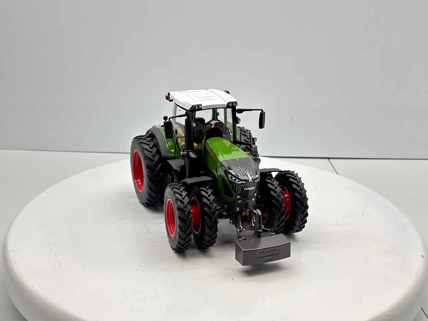 1/32 Fendt 942 Vario Row Crop