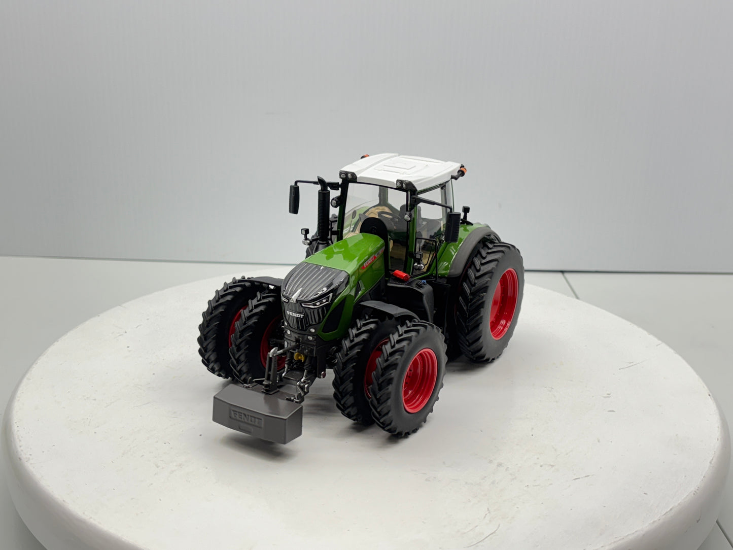 1/32 Fendt 942 Vario Row Crop