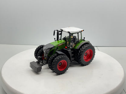 1/32 Fendt 942 Vario Row Crop