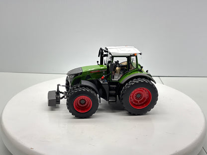 1/32 Fendt 942 Vario Row Crop