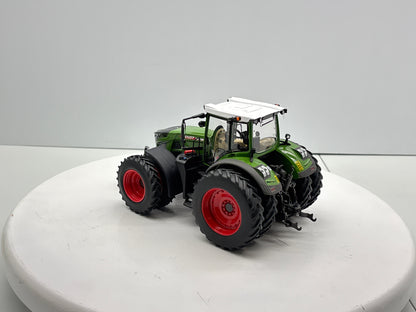 1/32 Fendt 942 Vario Row Crop