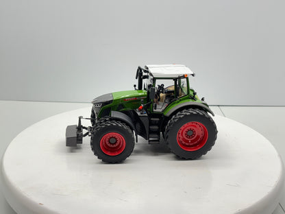 1/32 Fendt 942 Vario Row Crop