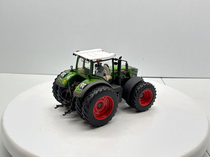 1/32 Fendt 942 Vario Row Crop