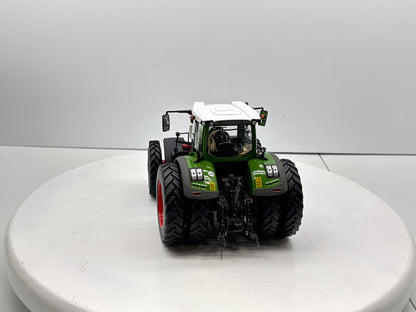 1/32 Fendt 942 Vario Row Crop