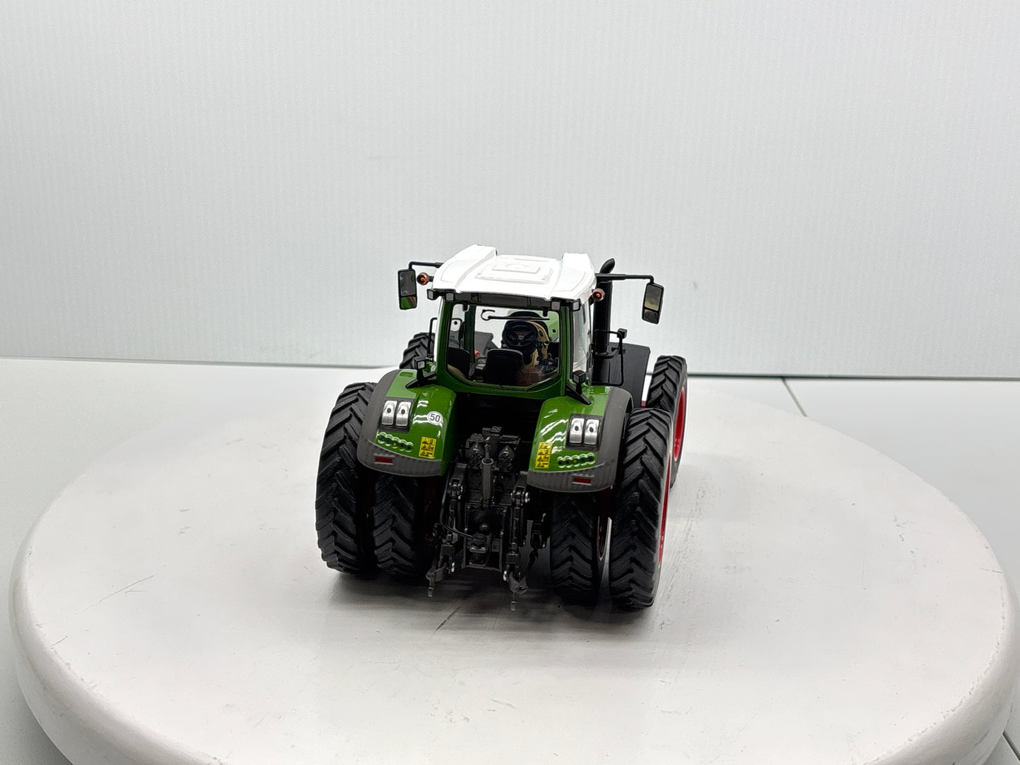 1/32 Fendt 942 Vario Row Crop
