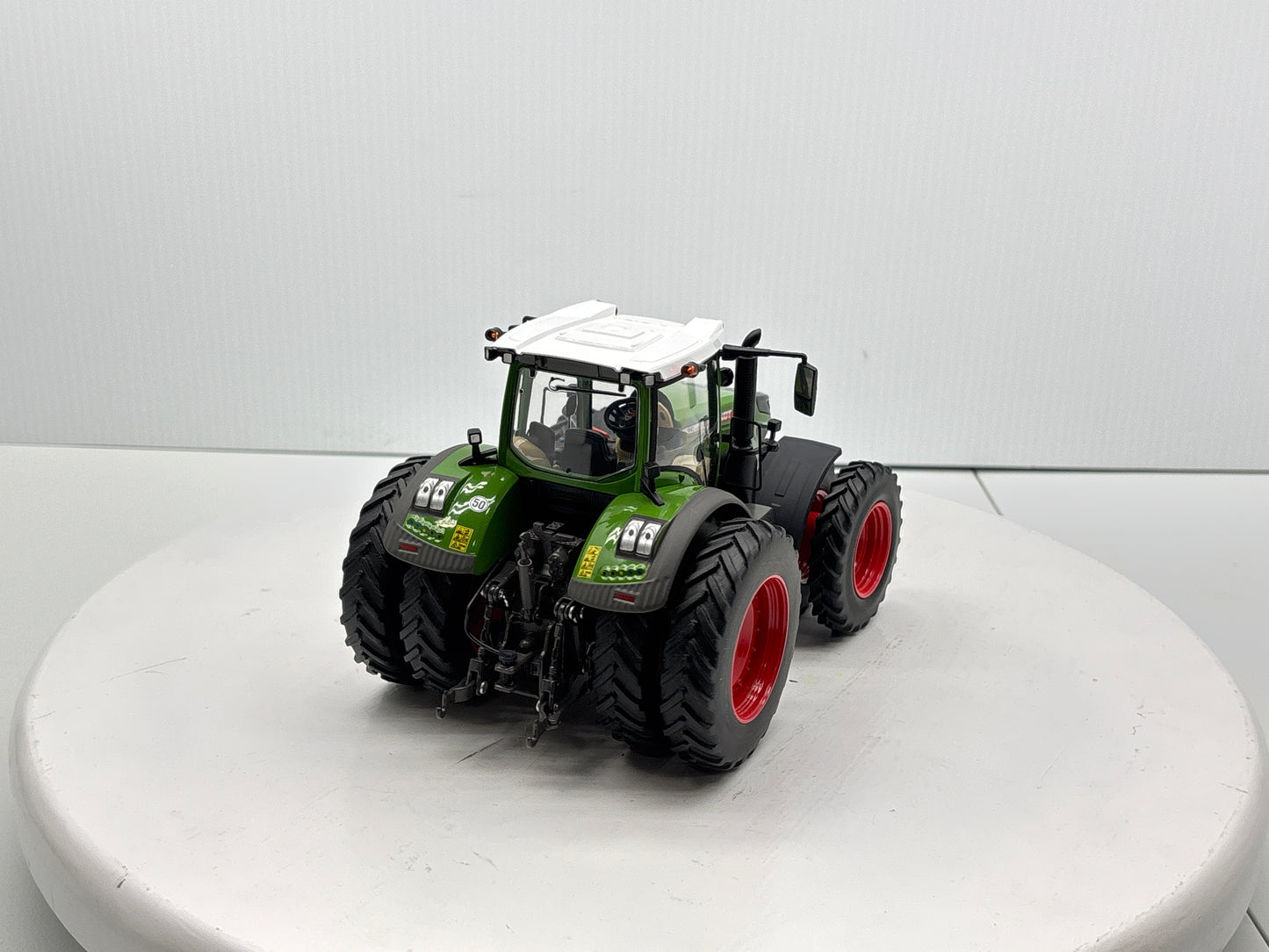 1/32 Fendt 942 Vario Row Crop