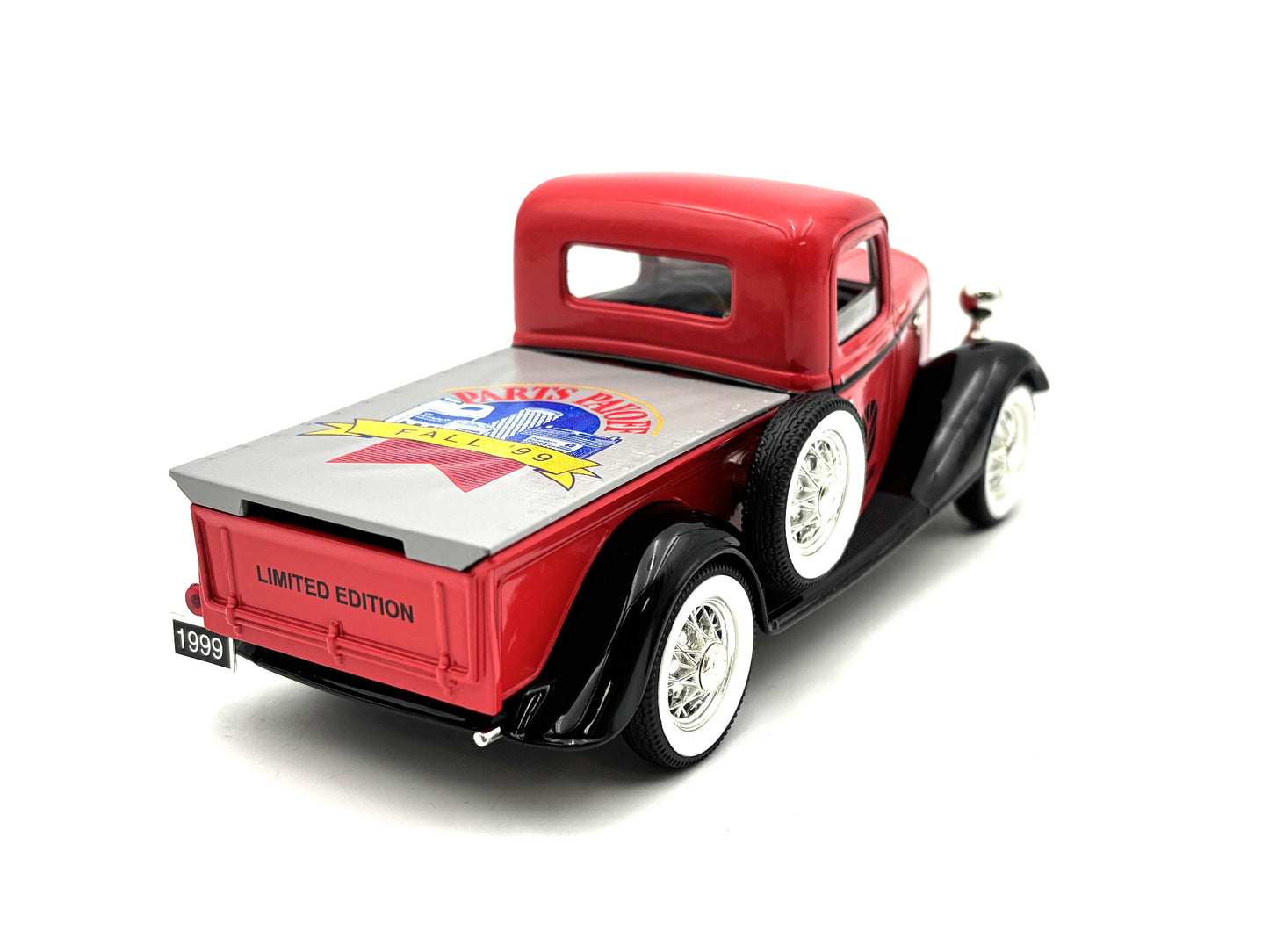 1/25 Ford 1935 Pick-up New Holland Parts Expo