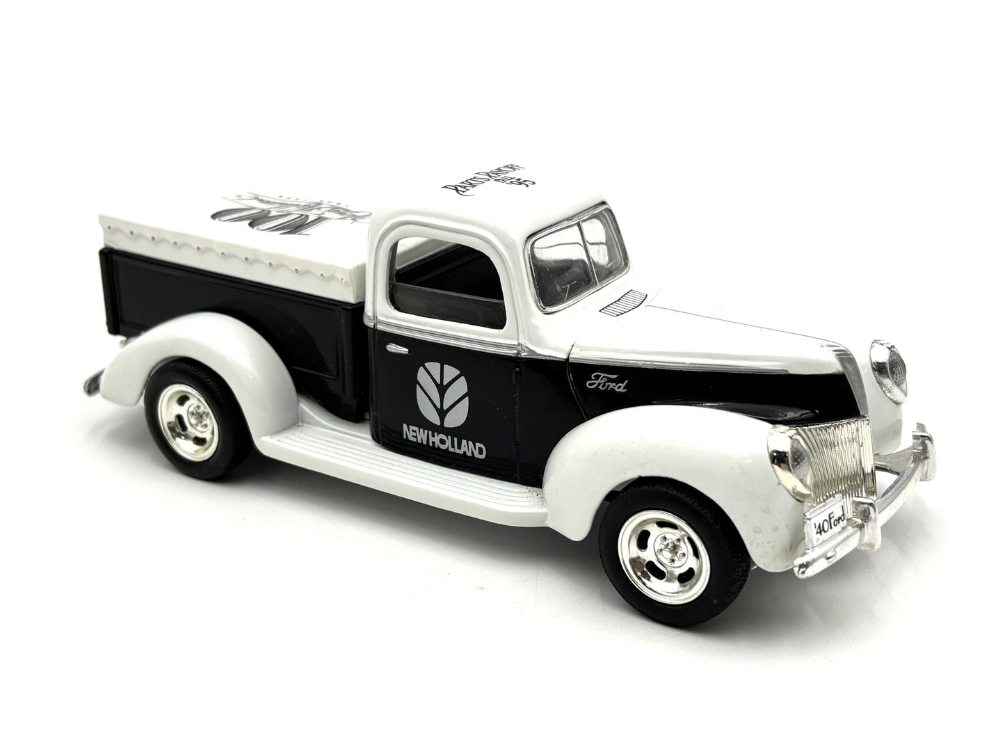 1/25 Ford 1940 Pick-up New Holland 100th Anniversary