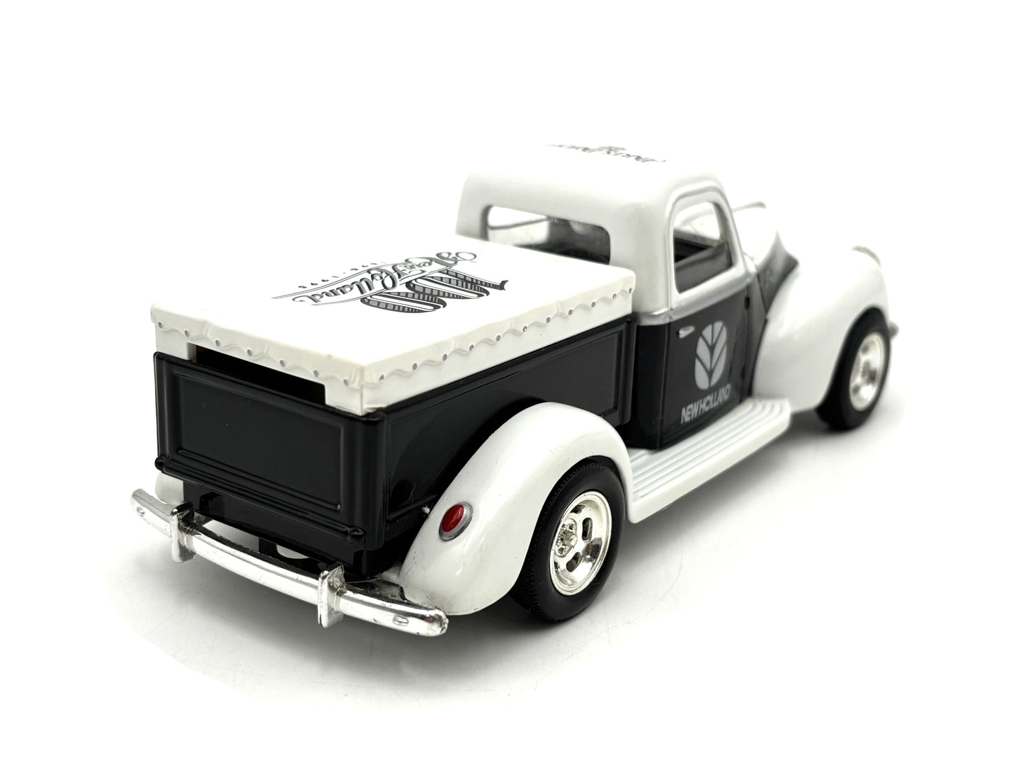 1/25 Ford 1940 Pick-up New Holland 100th Anniversary