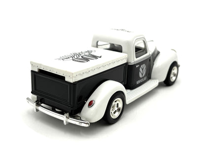 1/25 Ford 1940 Pick-up New Holland 100th Anniversary