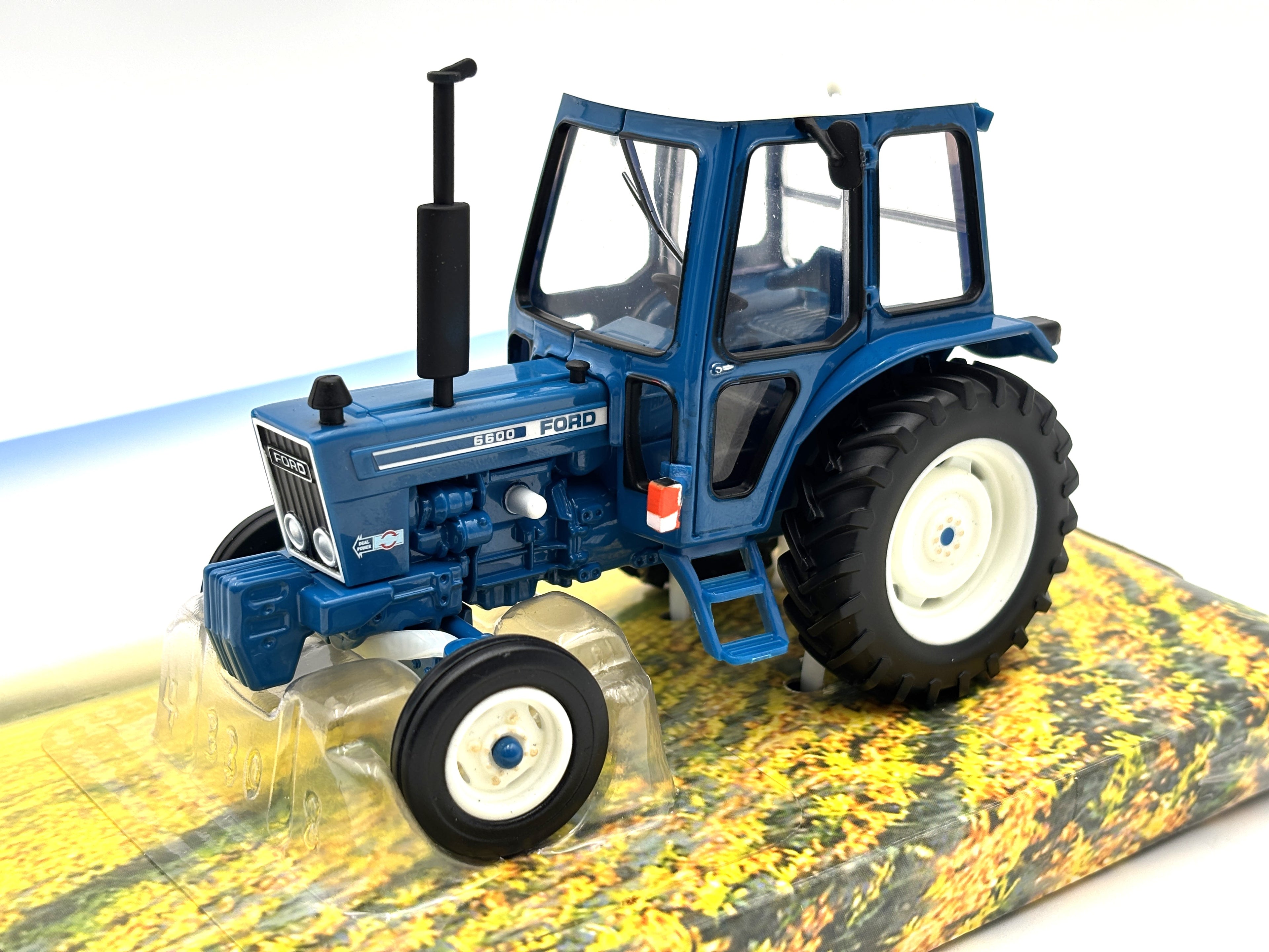 1/32 Ford 6600