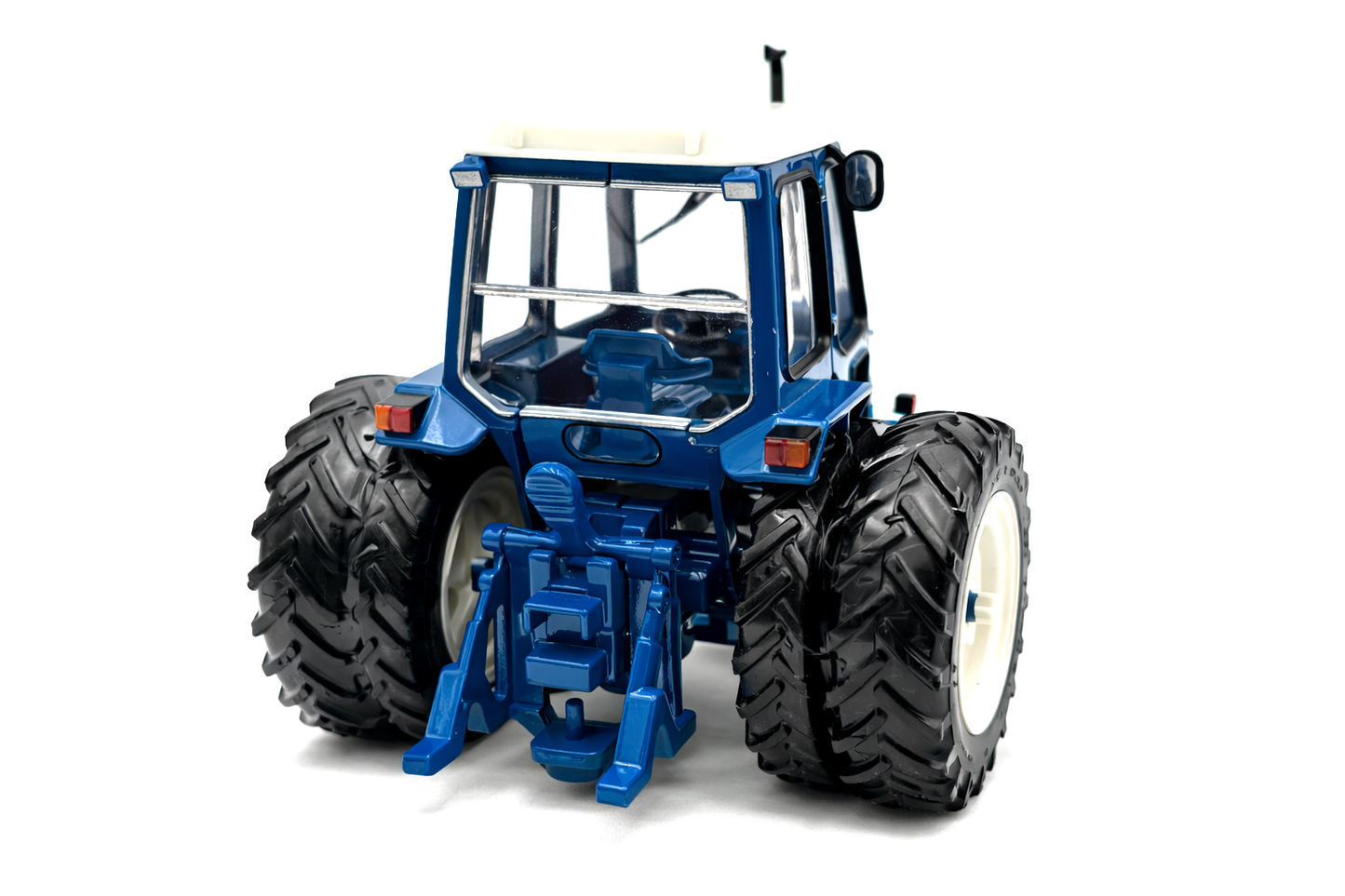 1/32 Ford 7600 Duals