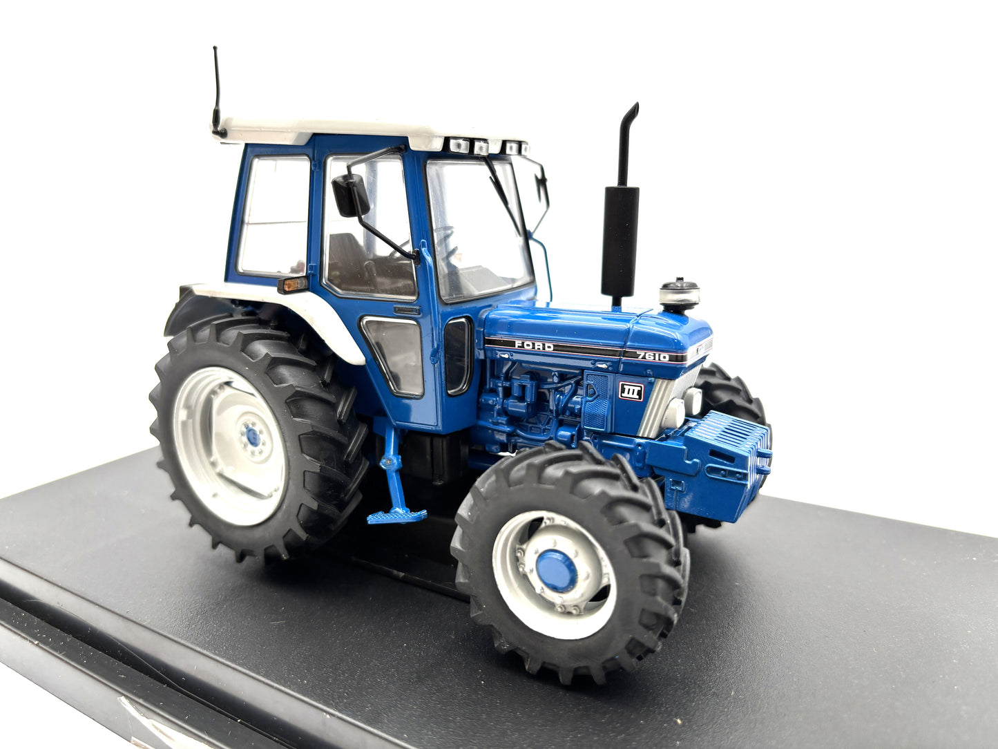 1/32 Ford 7610