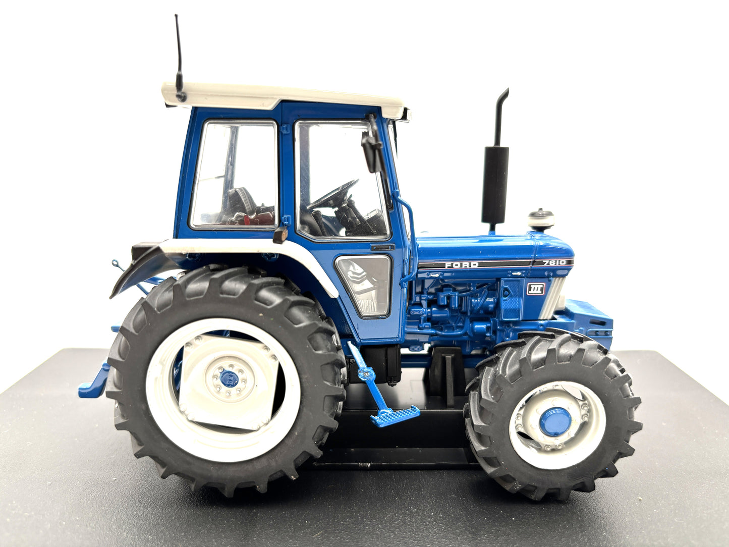 1/32 Ford 7610